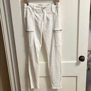 Cosmic Blue Love Off White Skinny Jeans with Zipper Accents